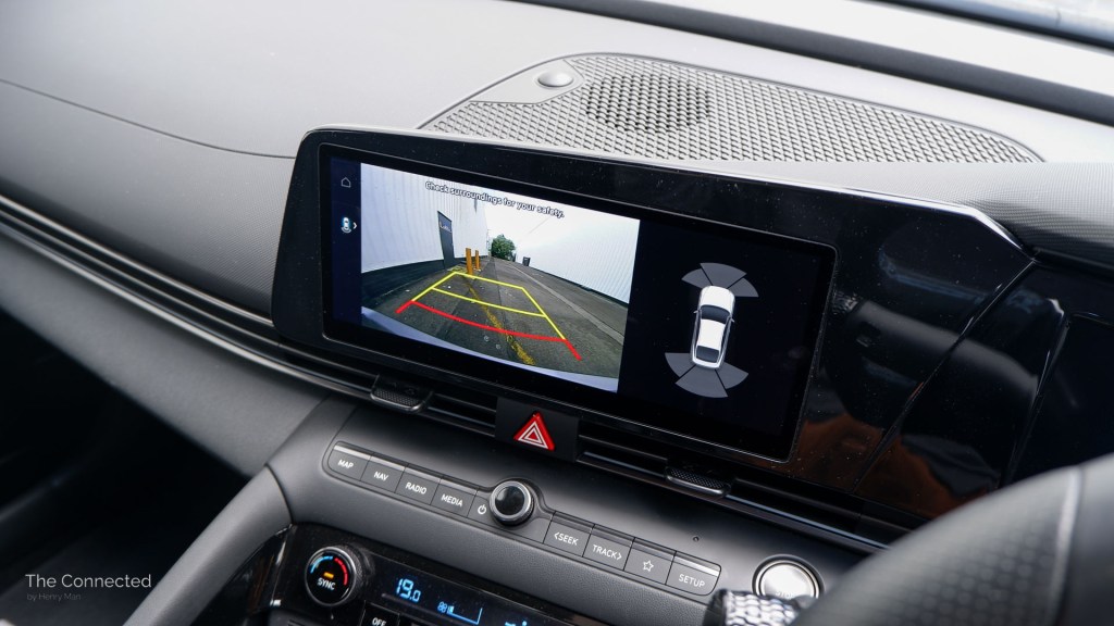 Hyundai i30 Sedan N touchscreen displaying reversing camera