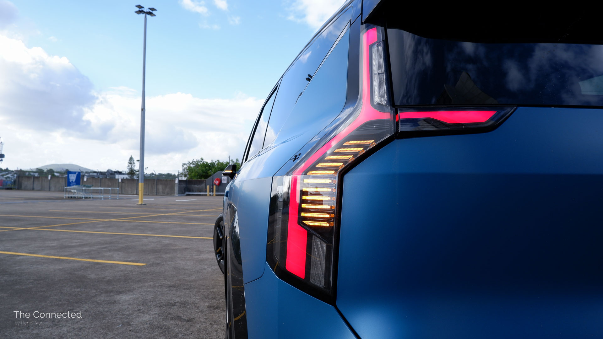 Kia EV9 left tail-light with turn indicators on