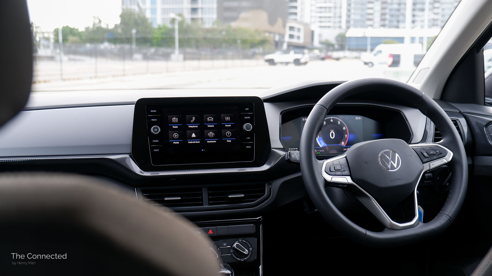 2025 Volkswagen T-Cross Life interior dashboard