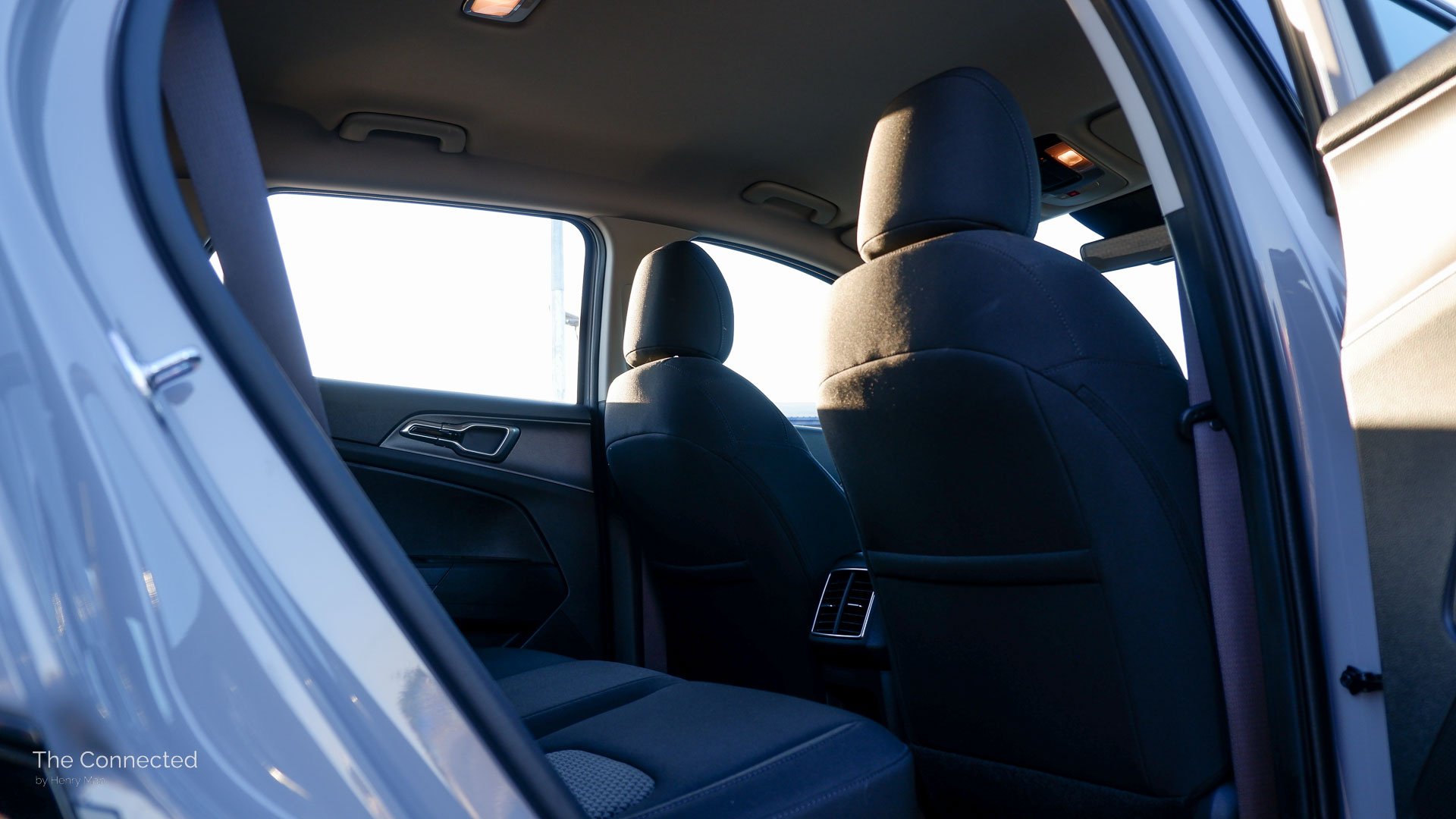 2026 Kia Sportage SX Hybrid rear row seats