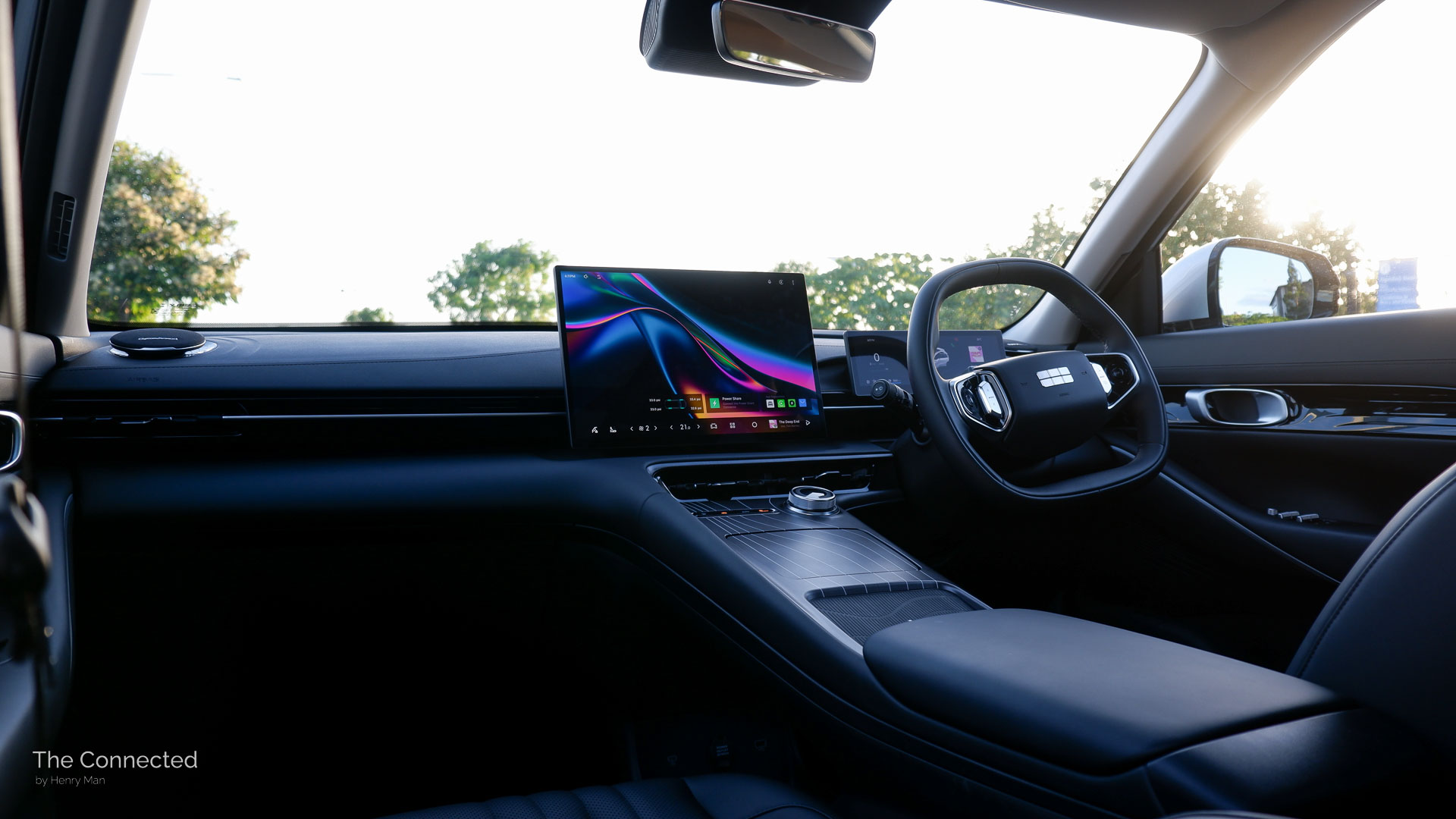 2026 Geely Starray EM-i Inspire interior and dashboard in the sunset