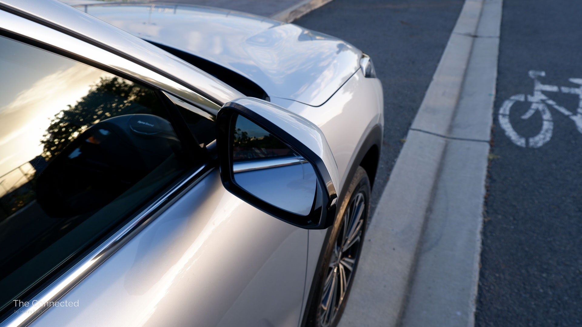 2026 Geely Starray EM-i Inspire wing mirror with blind-spot indicator