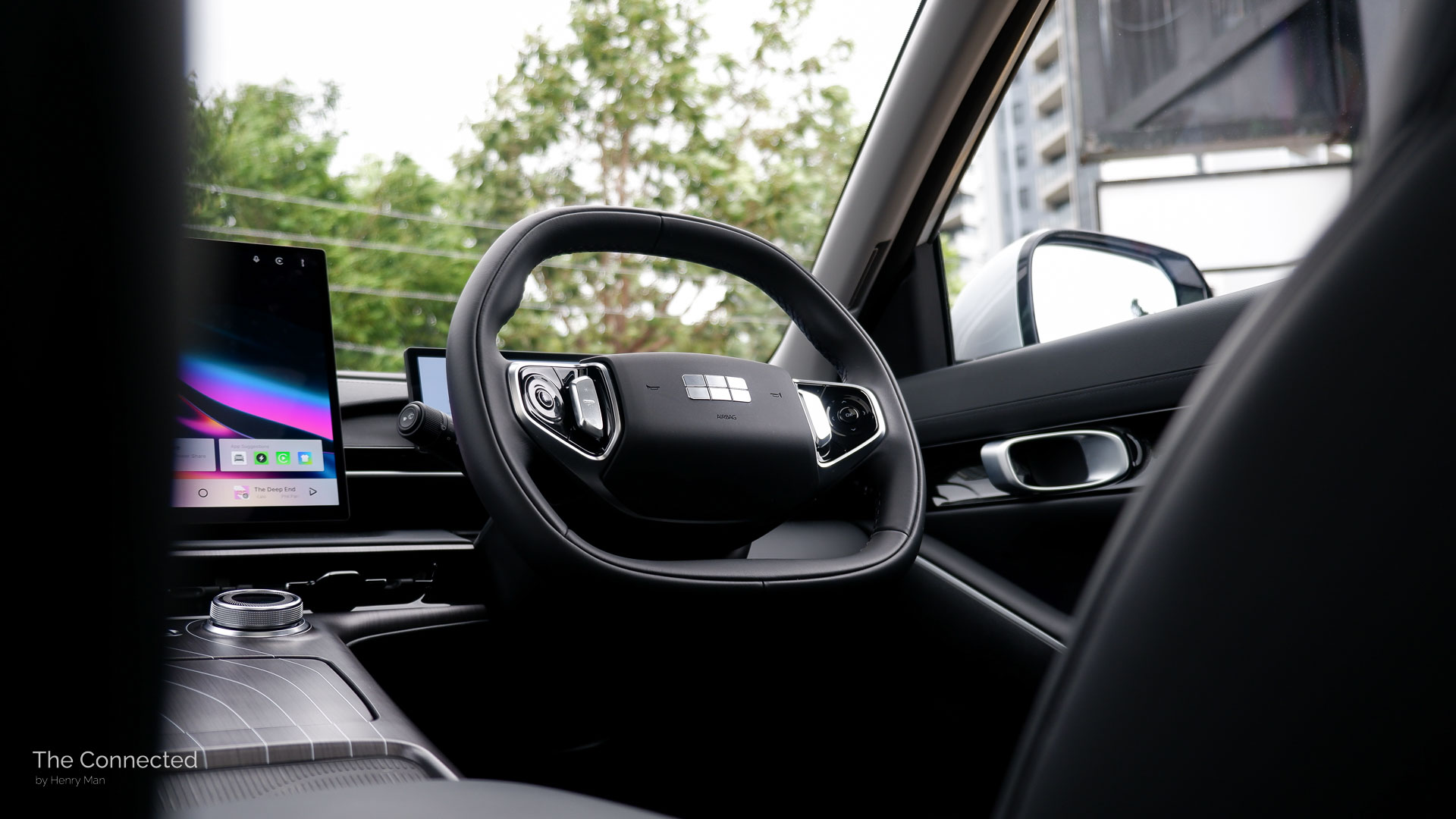 2026 Geely Starray EM-i Inspire Midnight steering wheel