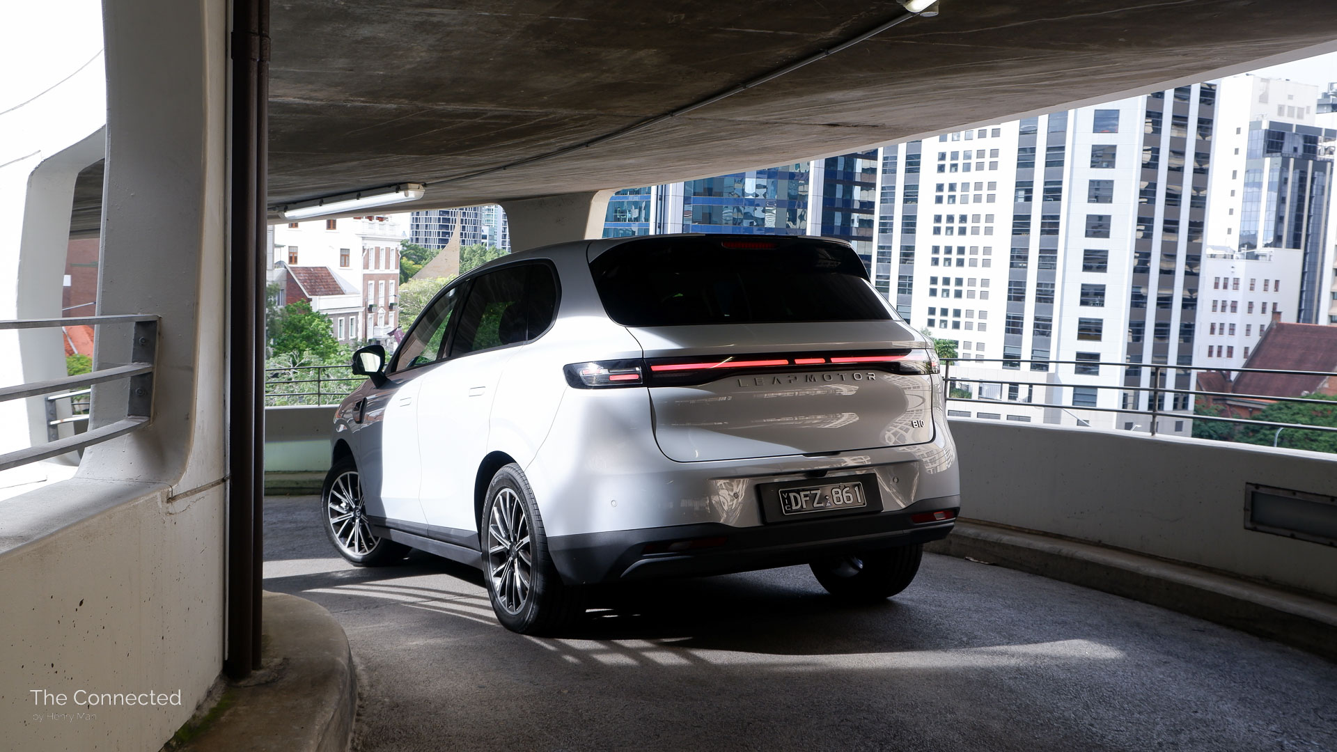 2026 Leapmotor B10 Design rear-quarter view in city car park