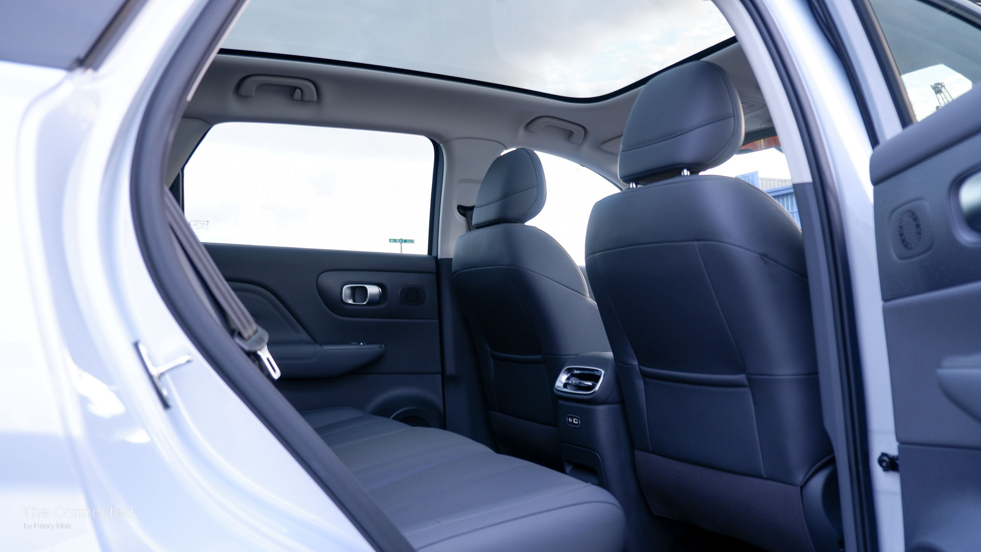 2026 Leapmotor B10 Design rear row seats